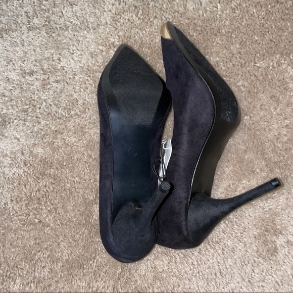 Charming Charlie's Pump Black Pumps With Gold Accents-Size 8 Suede - Picture 9 of 10